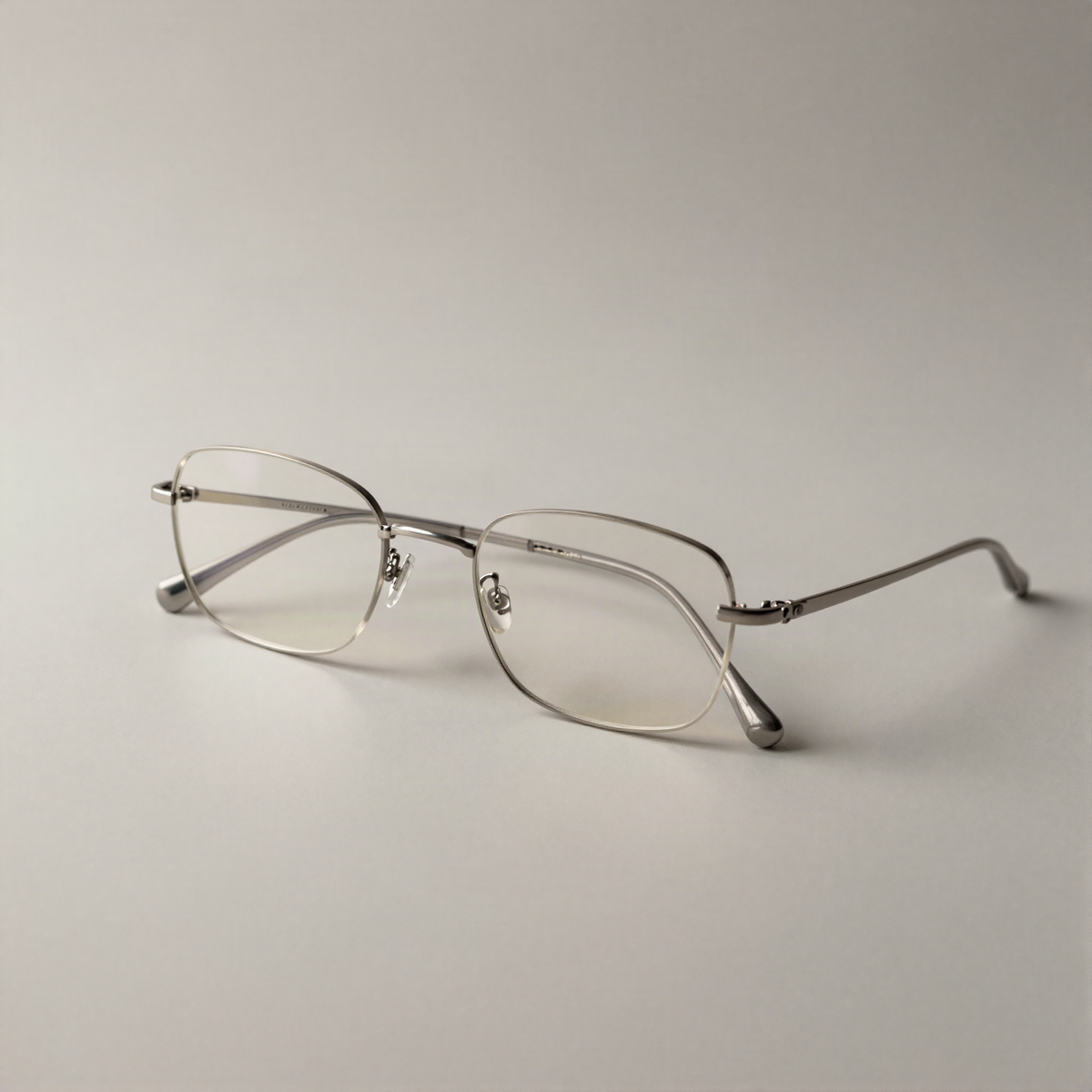 Slim Rimless Optical Frames